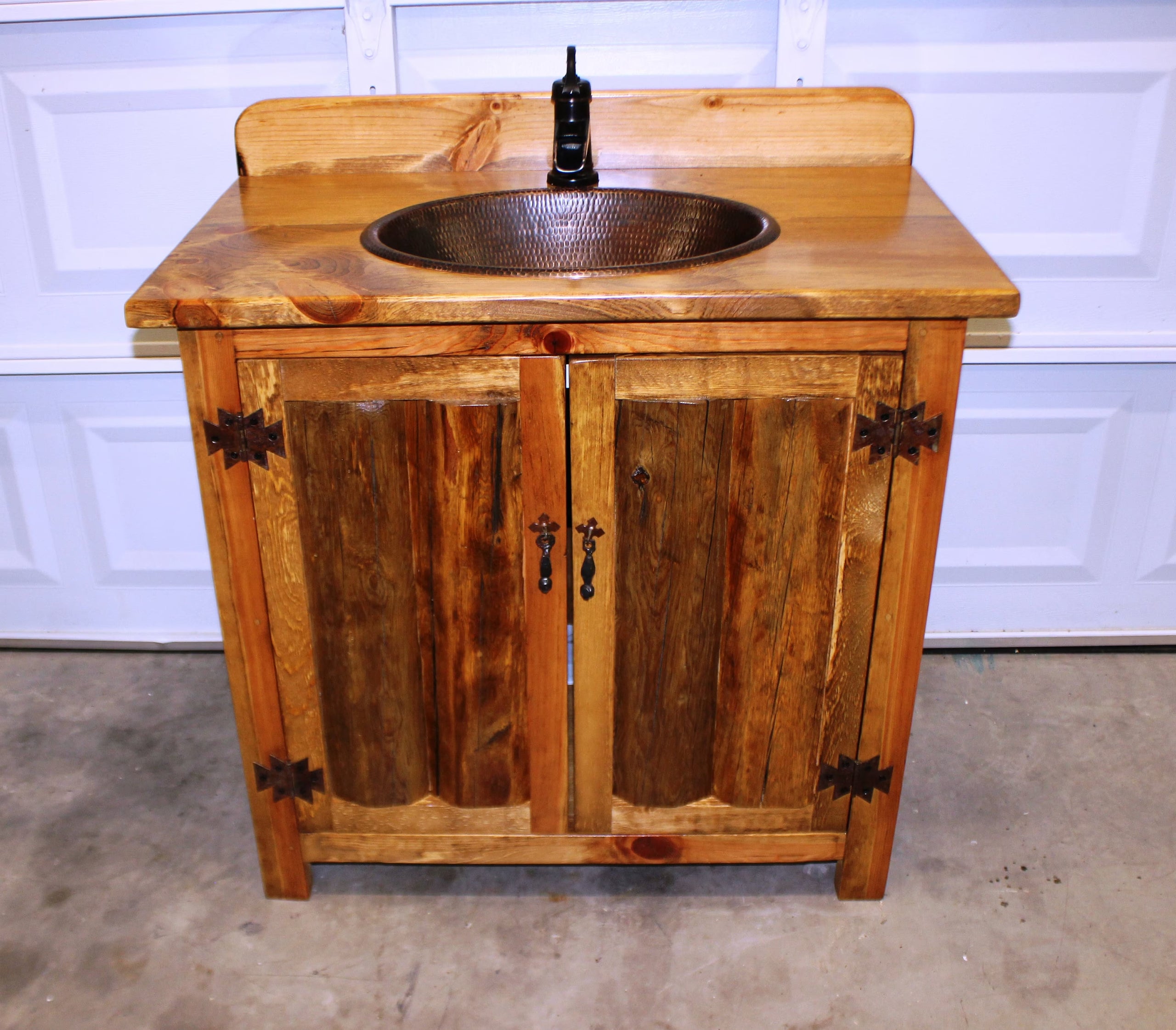 Rustic Log Bathroom Vanity 36" Bathroom Vanity with sink MS1371